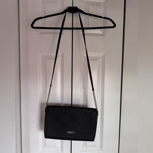 Kate Spade Black crossbody bag with gold chain
